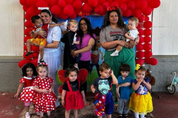 FESTINHA À FANTASIA NA ESCOLA INFANTIL TIA MANA