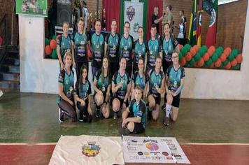 VOLÊI MANIA É CAMPEÃ NA CLASSIFICAÇÃO GERAL DO 1º INTEGRAÇÃO DE VÔLEI FEMININO