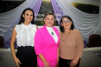 COMENDA ALDA FIORIN MARTINI HOMENAGEIA MULHERES DE DESTAQUE EM JAGUARI