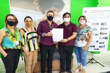 Município e Sicredi renovam convênio para o Programa “UNIÃO FAZ A VIDA”