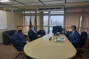 PREFEITO BETO TURCHIELLO REÚNE-SE COM SECRETÁRIO ESTADUAL EDSON BRUM