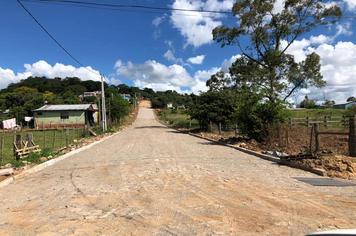 BAIRRO SAGRADO CORAÇÃO DE JESUS GANHA MAIS UMA RUA PAVIMENTADA