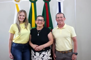 VICE-PREFEITA ELENICE CATTELAN RECEBE VISITA DA RÁDIO JAGUARI