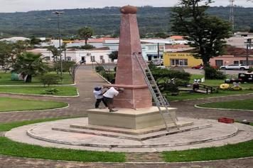 RESTAURAÇÃO DO MONUMENTO EM HONRA A DUQUE DE CAXIAS É RETOMADA