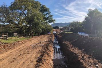 PREFEITURA REALIZA A RECUPERAÇÃO DO PONTILHÃO NA RUA PREFEITO ERVANDIL REGHELIN