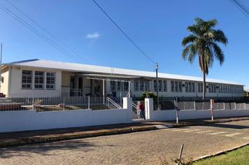 ESCOLA TIA MANA RECEBE INVESTIMENTO NA INFRAESTRUTURA NUM TOTAL DE 300 MIL REAIS