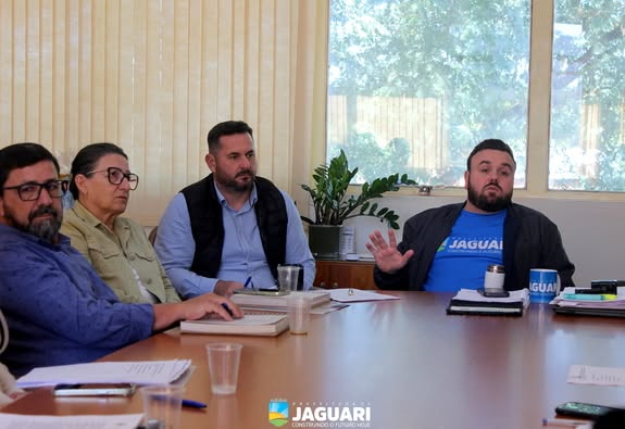 GESTÃO PARTICIPATIVA: PREFEITO IGOR E VICE-PREFEITA ELENICE REFORÇAM COMPROMISSO COM EQUIPE DE SECRETÁRIOS