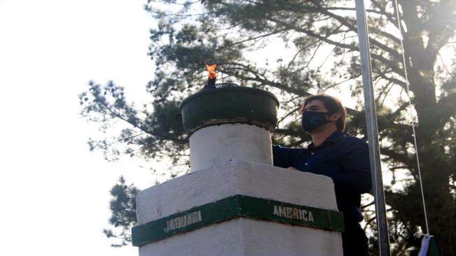HASTEAMENTO DAS BANDEIRAS MARCA O INÍCIO DA SEMANA DA PÁTRIA EM JAGUARI