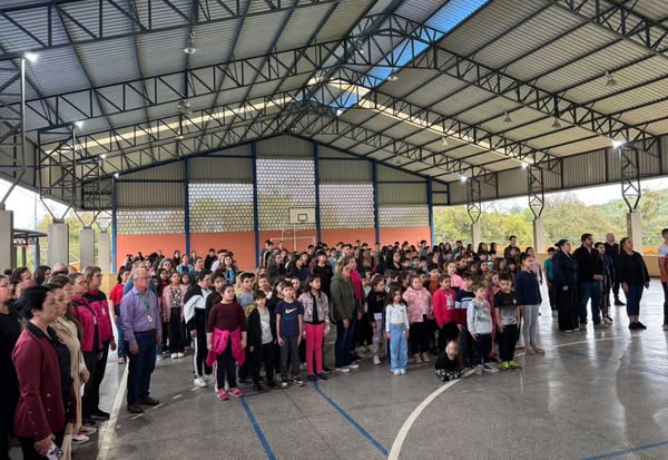 ABERTURA DA SEMANA DA PÁTRIA 2025 É REALIZADA NA ESCOLA SÃO JOSÉ