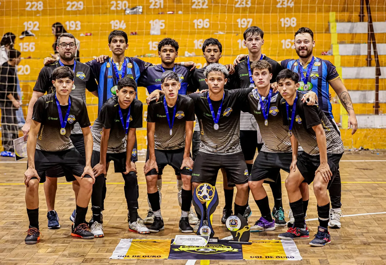 ESCOLA GOL DE OURO É CAMPEÃ E TRAZ MAIS UM TROFÉU PARA JAGUARI