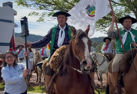 CHAMA CRIOULA A CAMINHO DE JAGUARI