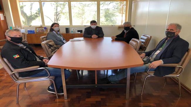 NOVO ESPAÇO FÍSICO DA INSPETORIA VETERINÁRIA NA PAUTA DE ENCONTRO COM A COORDENADORIA REGIONAL DE AGRICULTURA