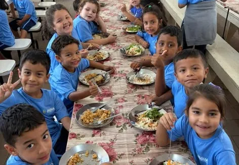 CUIDADO QUE COMEÇA NO CAMPO, CHEGA À MESA E ENCHE OS NOSSOS OLHOS DE ALEGRIA E O CORAÇÃO E GRATIDÃO