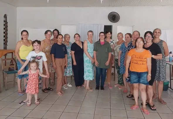 DEZEMBRO VERMELHO E NATAL SOLIDÁRIO: UM DIA DE APRENDIZADO E MÃOS À OBRA