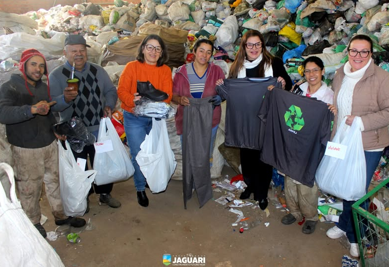 ENTREGA DE KITS AOS RECICLADORES DE JAGUARI