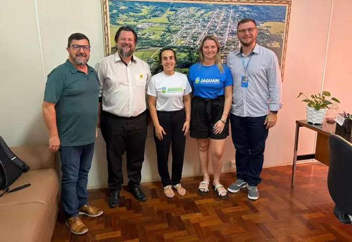 REUNIÃO DA SALA DO EMPREENDEDOR REÚNE ADMINISTRAÇÃO MUNICIPAL E SEBRAE